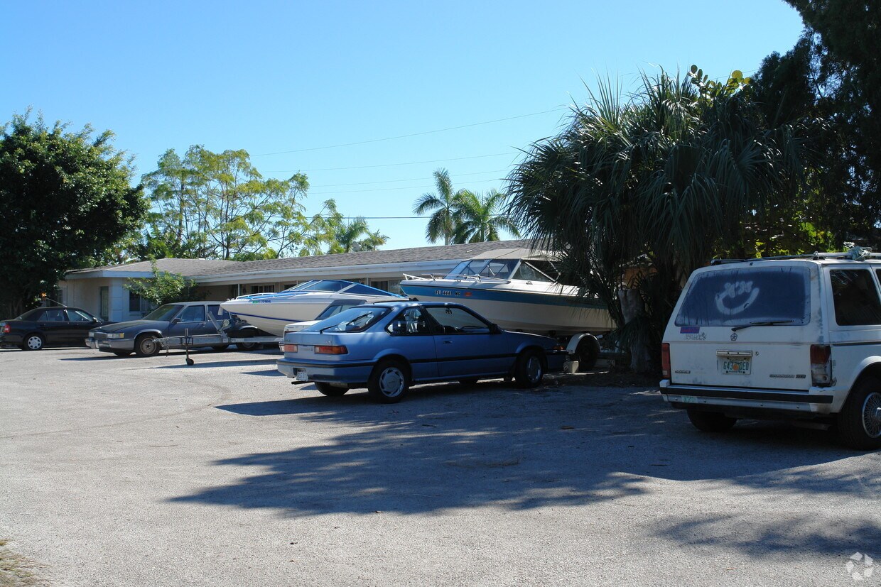 Foto del edificio - 4111 10th St W