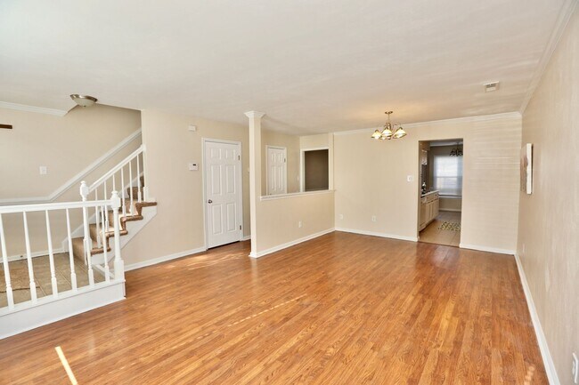 Foto del edificio - Updated Townhome in Kempsville Lake! Pet f...