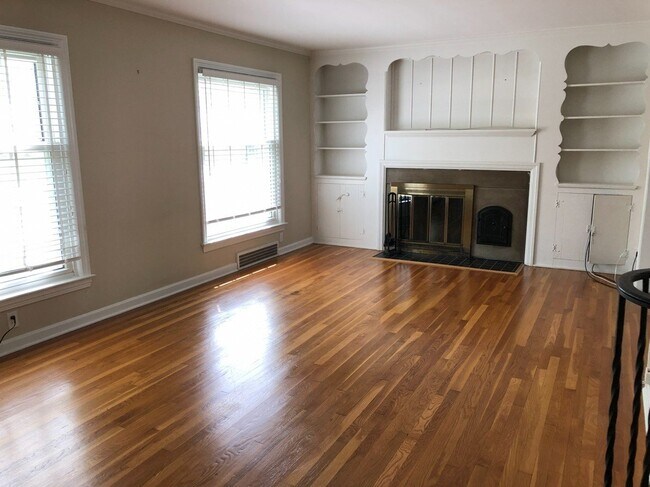 Foto del edificio - 4185 Silsby Rd