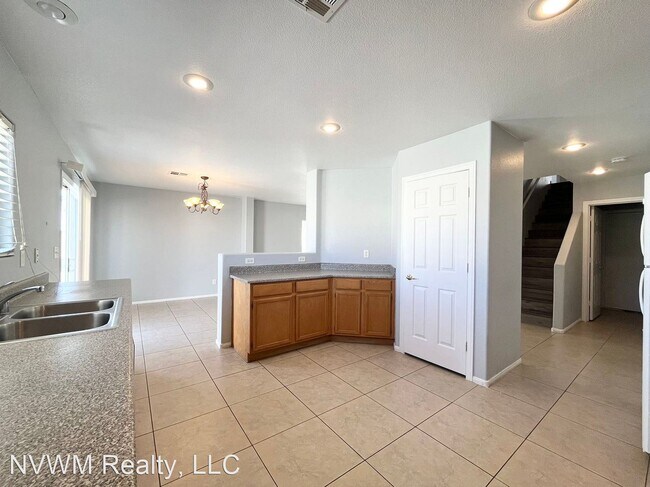 Building Photo - 3 br, 2.5 bath House - 8416 Woodland Prair...