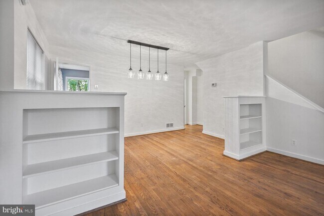 Building Photo - 4411 Harrison St NW