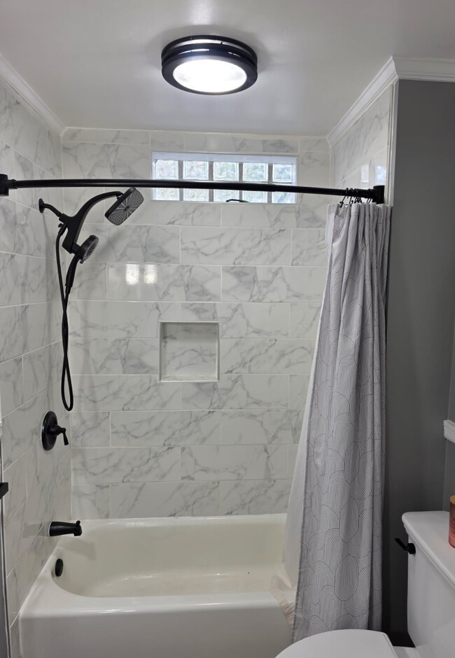 Foto del edificio - 411 Lafayette Ave