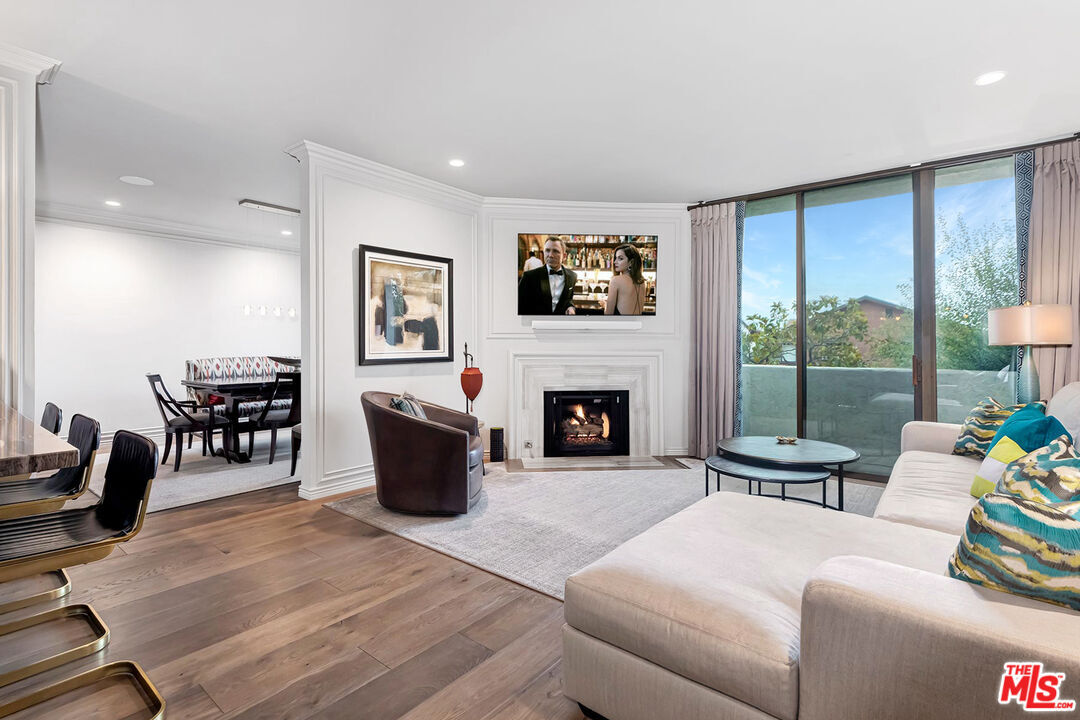 Foto principal - 10739 Ashton Ave