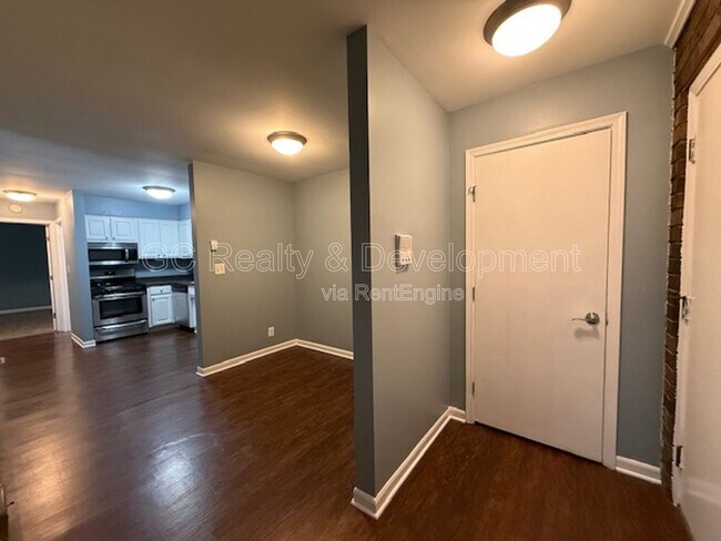 Foto del edificio - 16 Simpson St