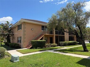Building Photo - 721 NW 104th Ave