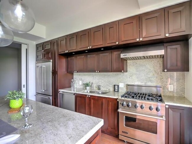 Building Photo - 2 bedroom in Atlanta GA 30309