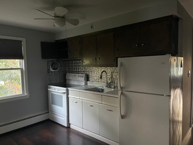 Kitchen - 242 George St