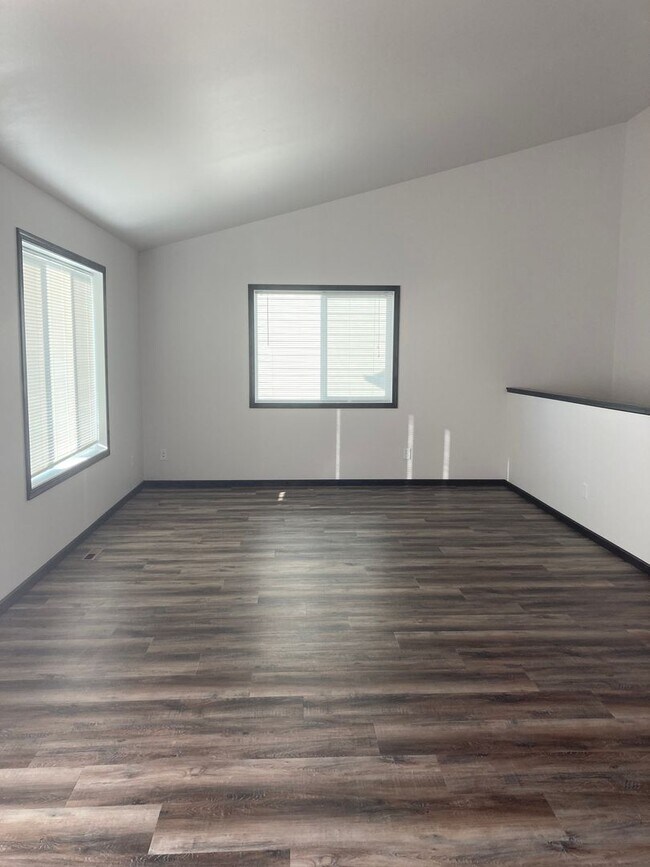 Foto del edificio - 3 Bed 3 Bath Single Family Home