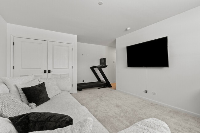 Building Photo - 30W158 Wheeler Cir