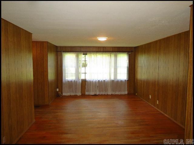 Building Photo - 5118 Lynch Dr