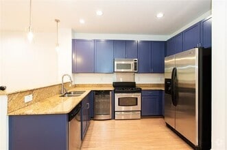 Building Photo - 4122 Avondale Ave