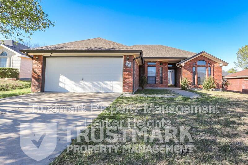 Primary Photo - 4205 Whispering Oak Dr
