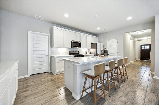 Foto del edificio - 2825 Sage Ranch Dr