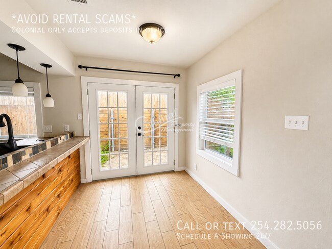 Foto del edificio - 2717 Parker Ln