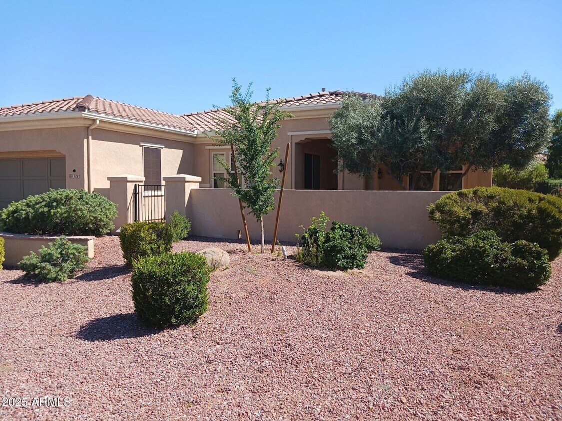 Foto principal - 13283 W Micheltorena Ct