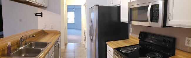 Kitchen - 5297 Settlers Park Dr