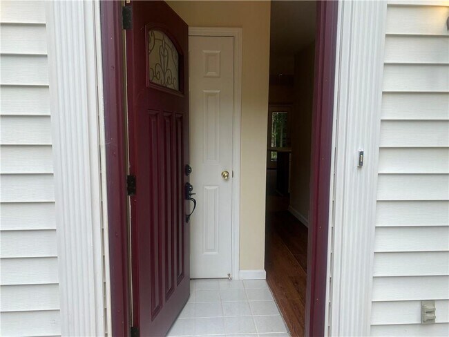 Foto del edificio - 114 Spring Creek Ct