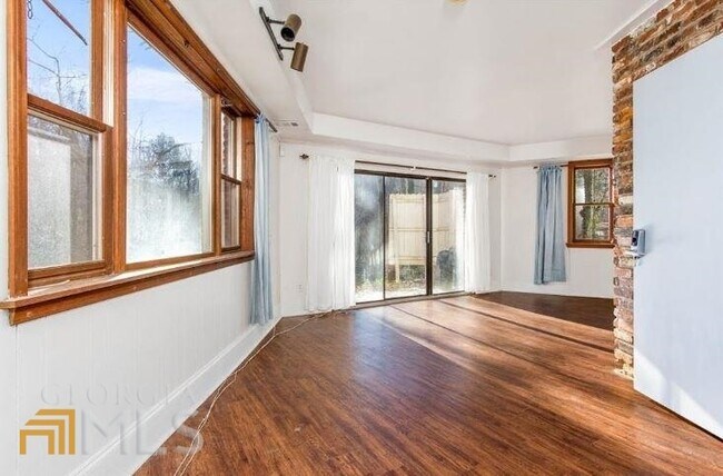 Foto del edificio - 1535 Twin Valley Trail