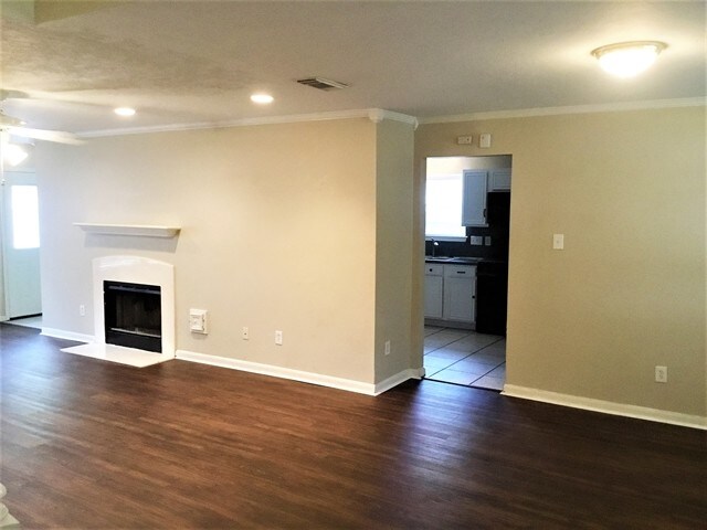 Building Photo - 2811 Copra Ln