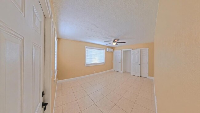 Foto del edificio - 407 NW 7th St