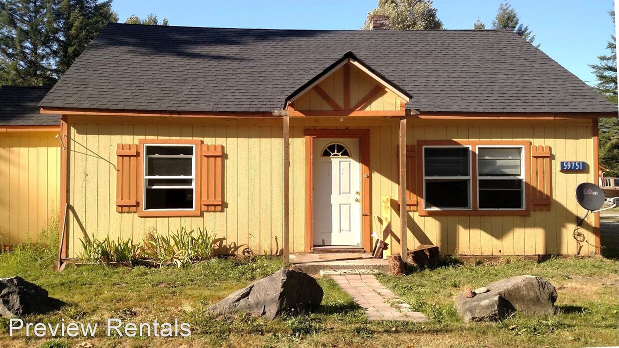 Primary Photo - 4 br, 1 bath House - 59751 SR 20