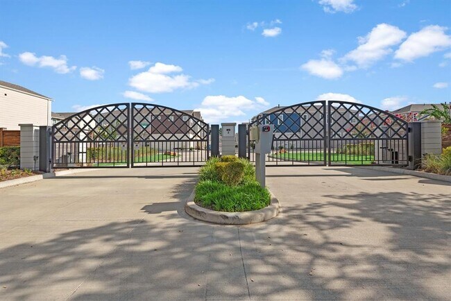 Foto del edificio - 1520 Parkland Oak Dr