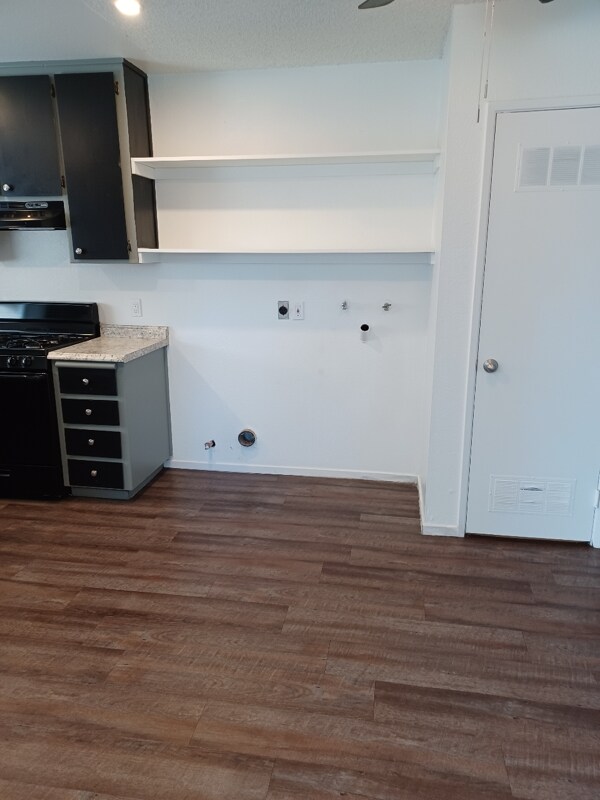 Building Photo - 21400 Golden Hills Blvd