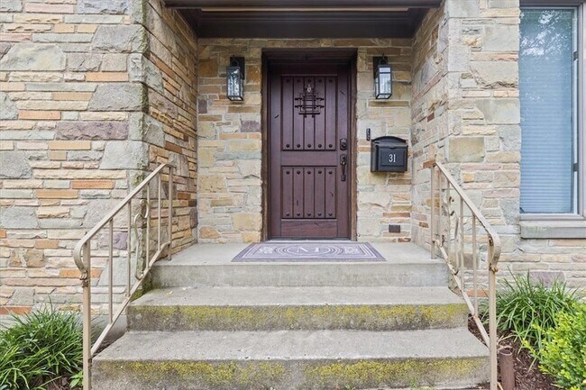 Foto del edificio - 31 Woodland Dr