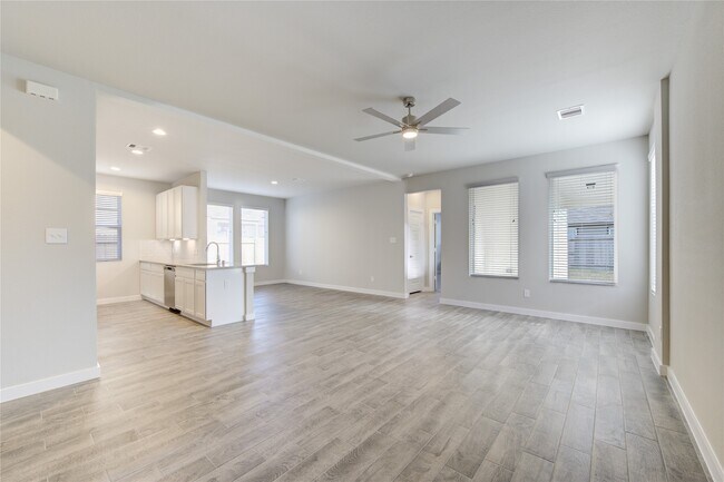 Foto del edificio - 2623 Finley Ln