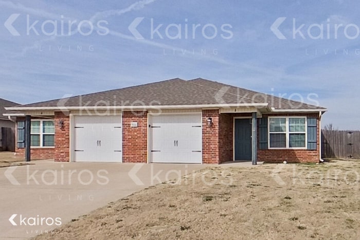 Photo - 5000 Thomas Street