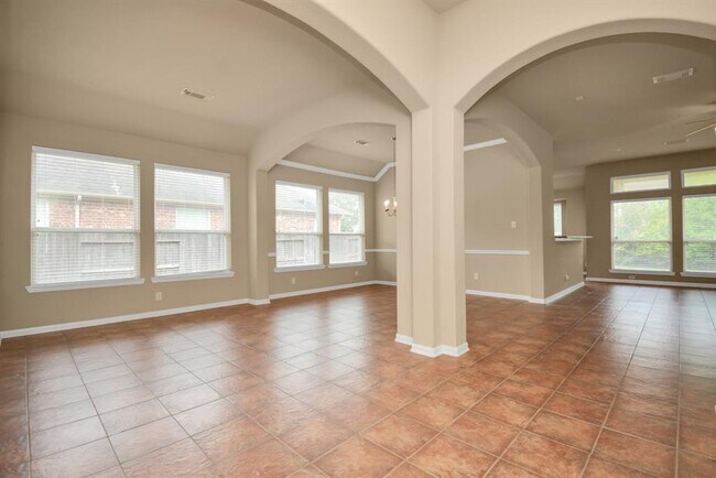 Foto del edificio - 6727 Oakman Ln