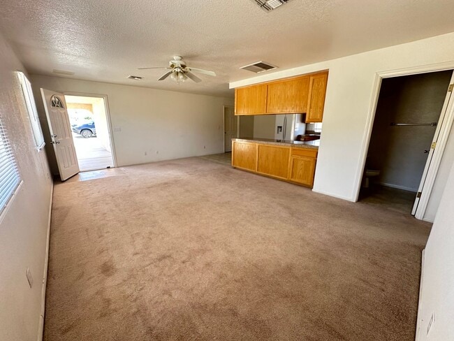 Building Photo - 6693 Mariposa Ave