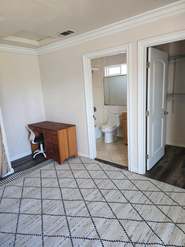 Foto del edificio - 3412 W 189th St