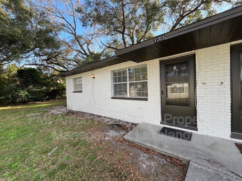 Foto principal - 1203 Buddwood Rd