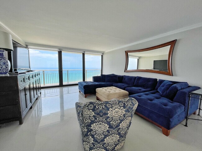 Building Photo - 3000 N Ocean Dr