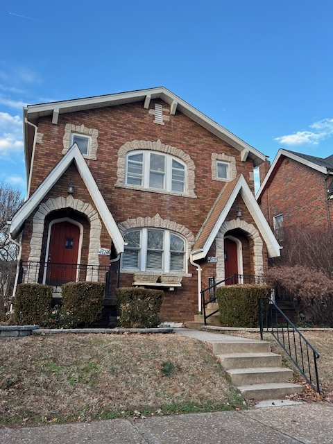Building Photo - 4971 Pernod Ave