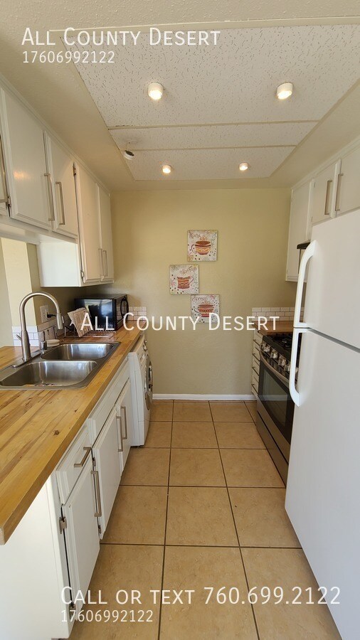 Building Photo - 82796 Davis Dr