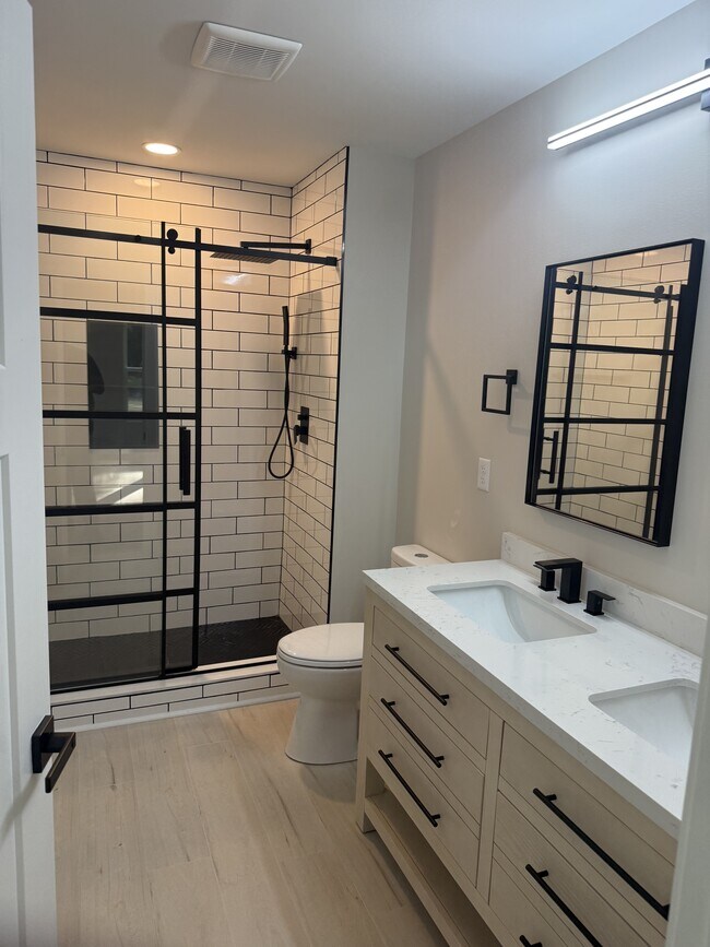 Building Photo - 27084 Foxtail Dr