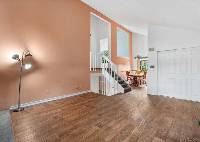 Foto del edificio - 2934 S Revere St