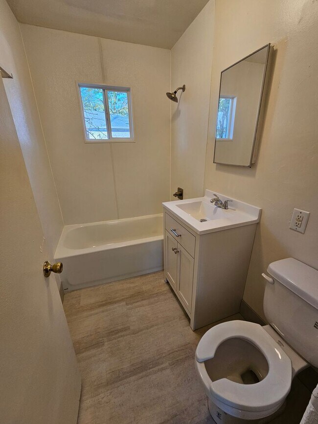 Building Photo - 289