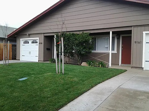 Primary Photo - Gorgeous 3 bedroom, 2 bathroom duplex in S...