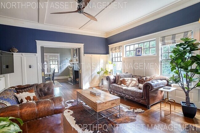 Foto del edificio - Welcome to a stunning home in Virginia Hig...