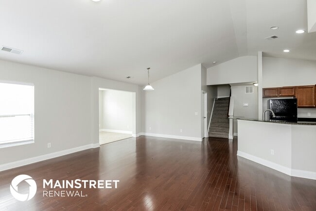 Building Photo - 11605 Red Knoll Ln