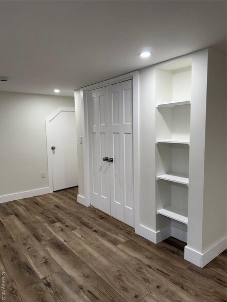 Foto del edificio - 32 Ketchum Rd