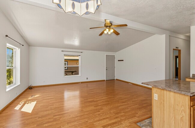 Foto del edificio - 18102 100th St NE