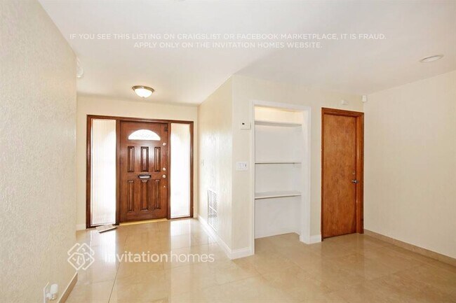 Foto del edificio - 11151 NW 36th Ct