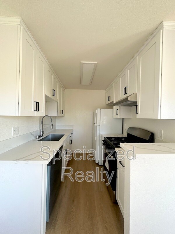 Foto del edificio - 14718 Sylvan St