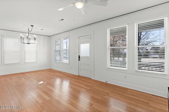 Building Photo - 1509 S 3rd St