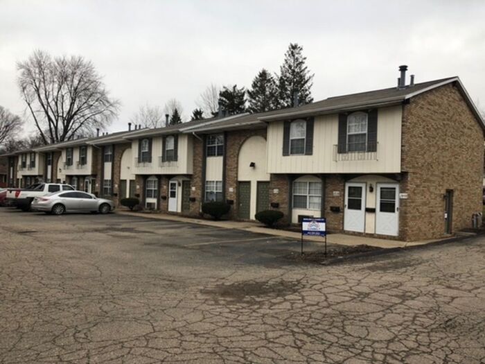 Foto principal - Wilmich Apartments, Akron OH - 1bed/1bath
