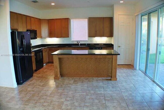 Foto del edificio - 8272 NW 125th Ln